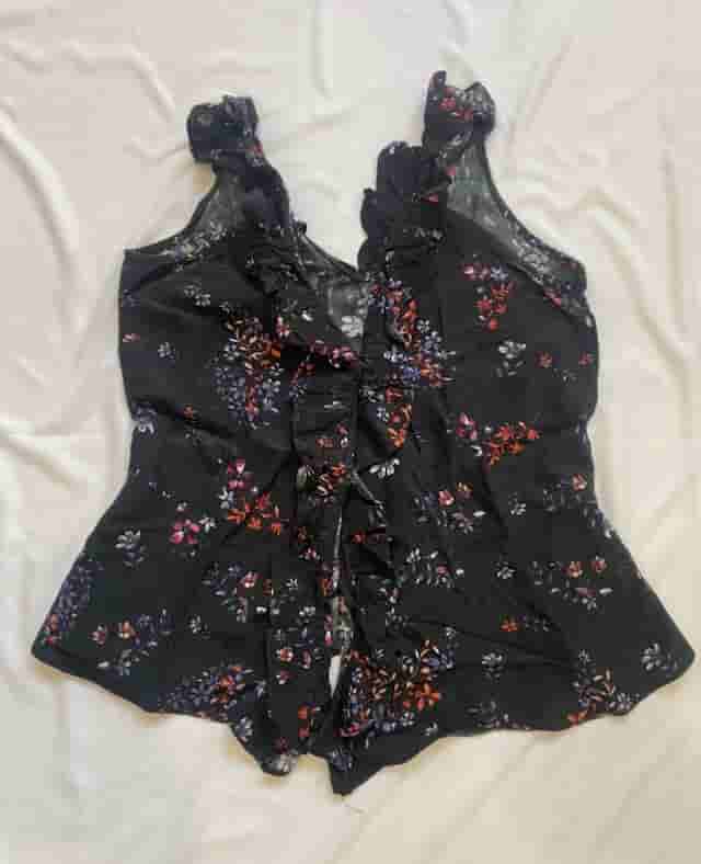 Cute H&M floral top